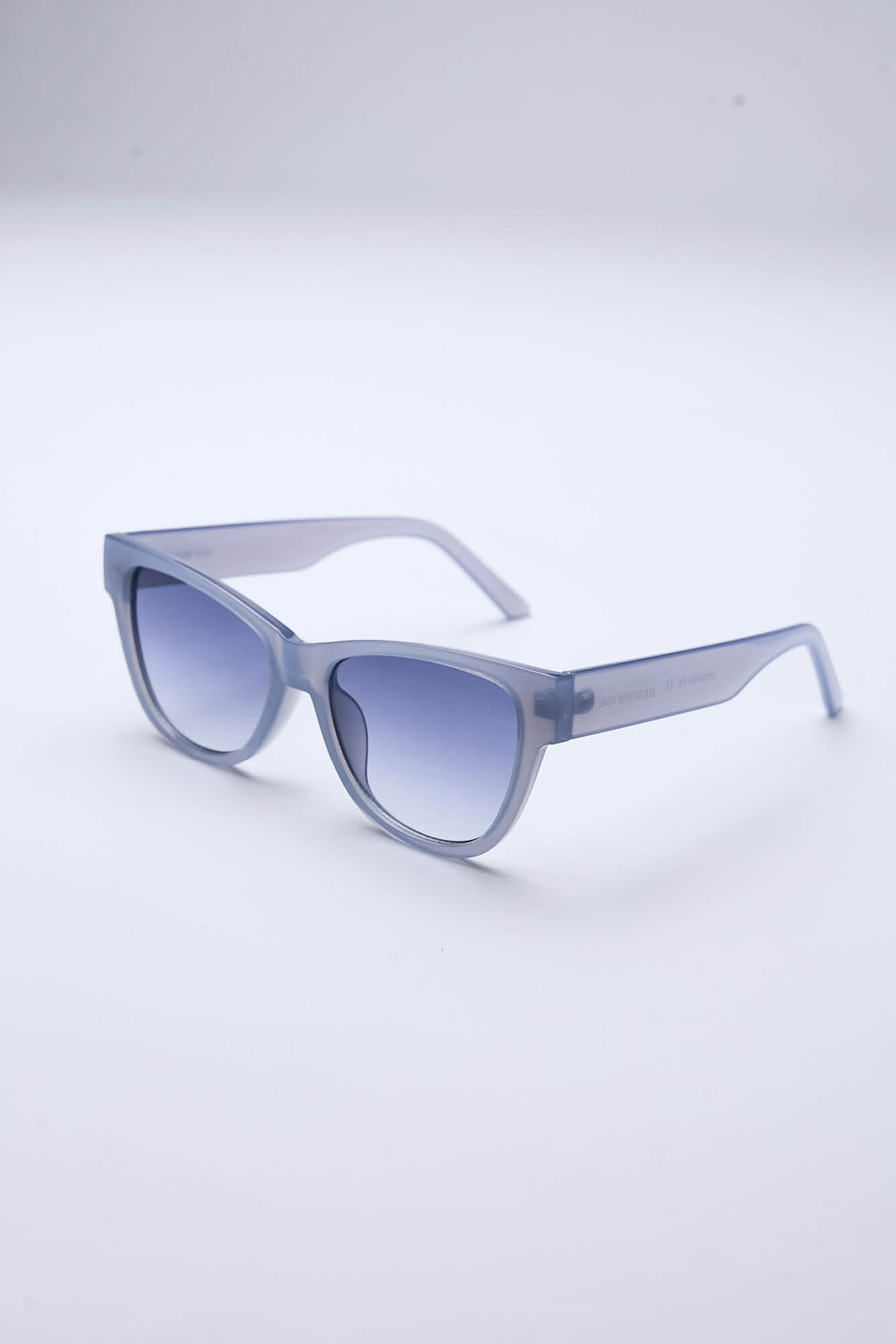 02049 azul