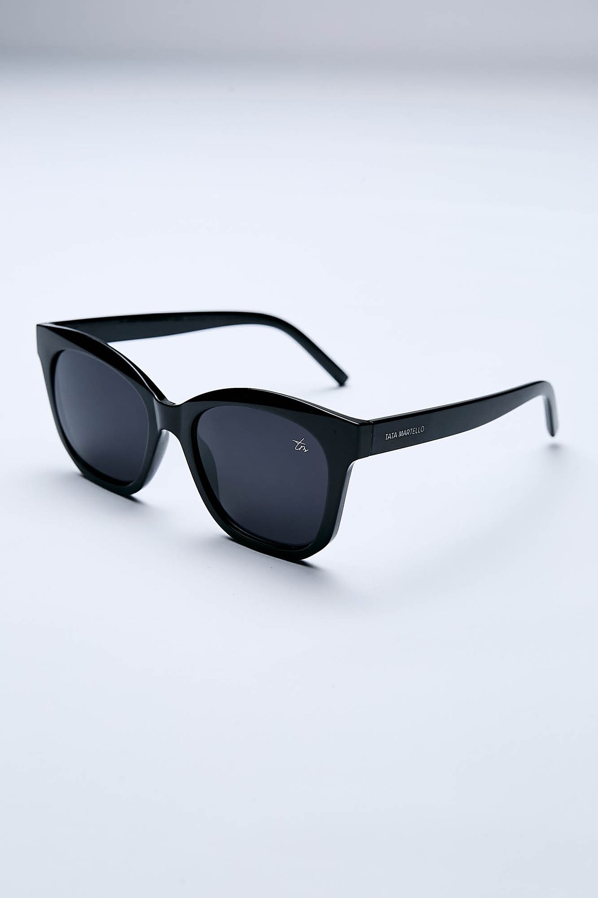 2057 havai preto