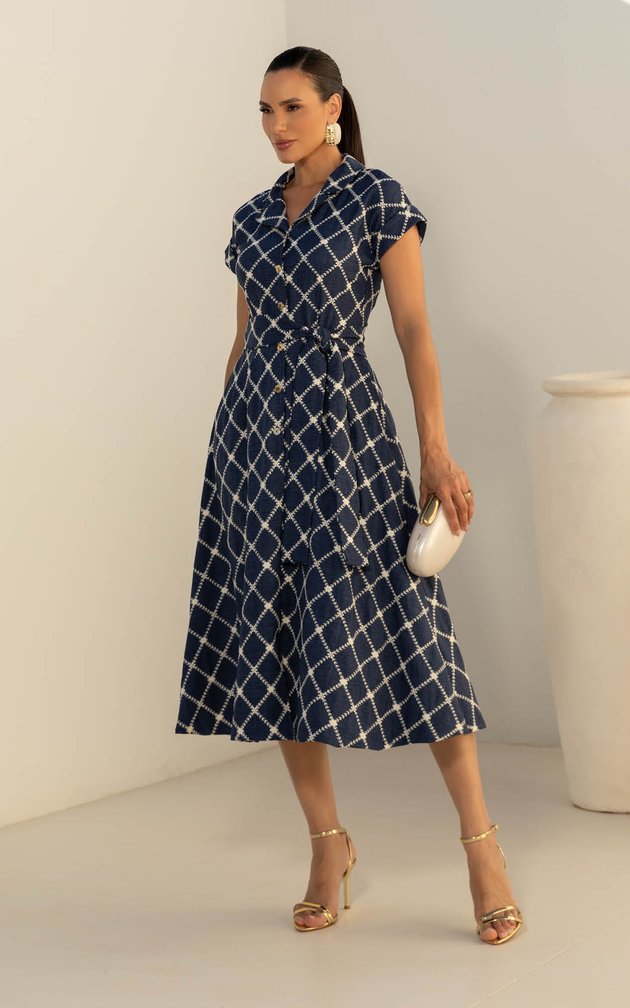 Compre Vestido Maxi Midi no Crepe Bordado Melissa Tata Martello