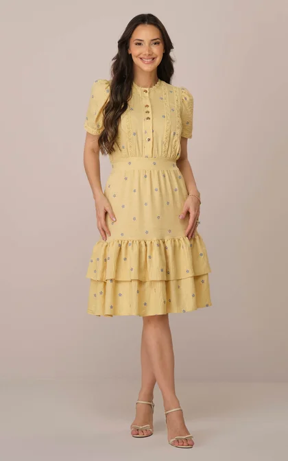 6332 21616 6 vestido curto bordado com renda angela tata martello